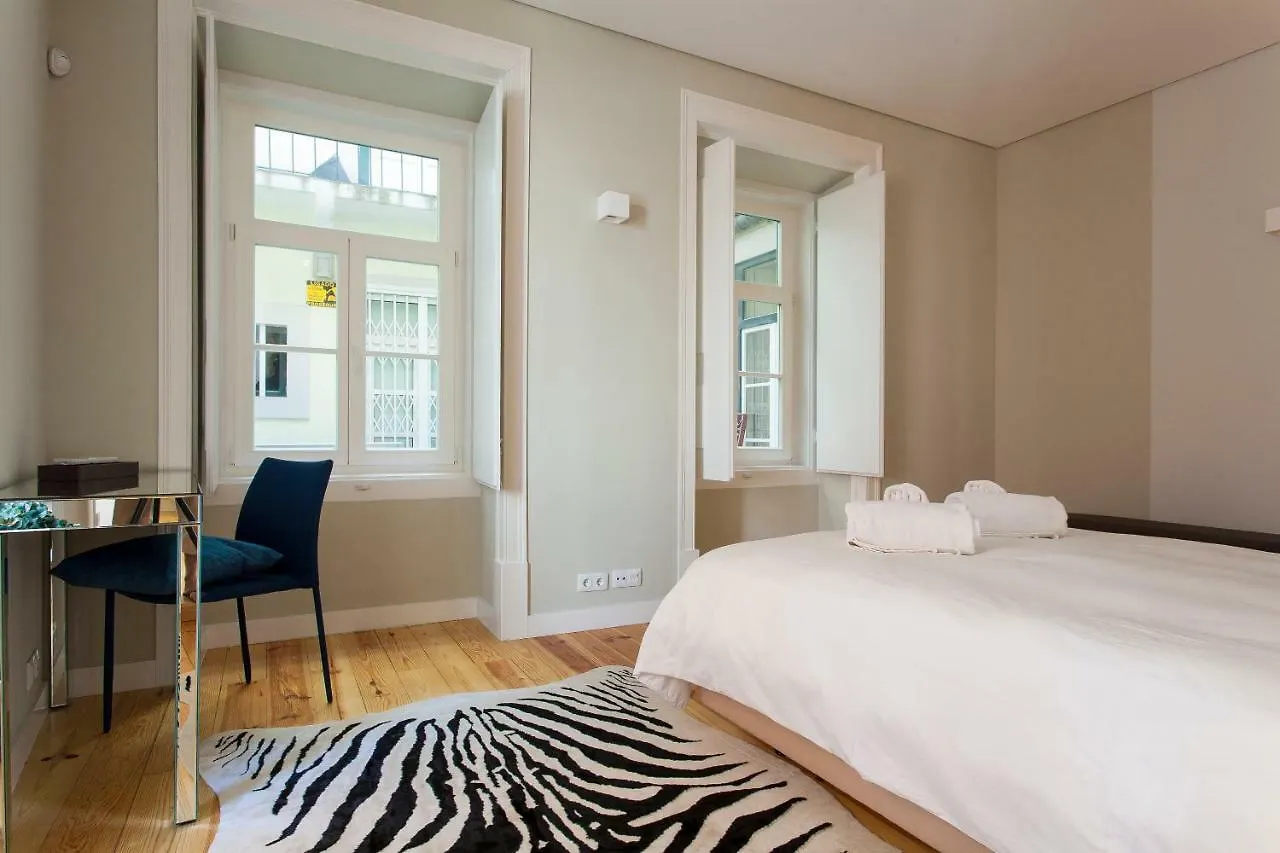 Joivy Deluxe 3Br Apt With Workspace By Figueira Sq And Rossio Subway Lissabon Apartment